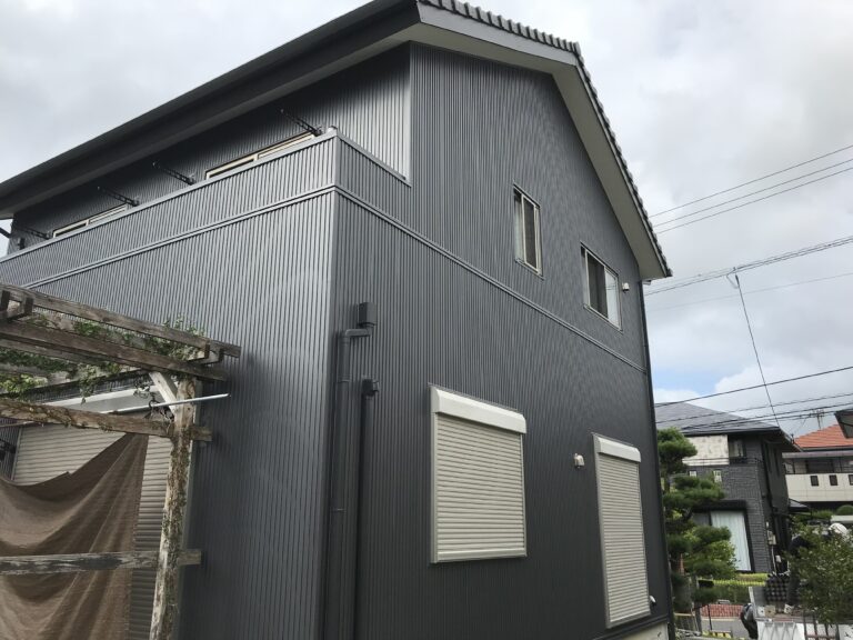 福岡県糸島市【U様邸】外壁カバー工法（ガルバリウム鋼板）