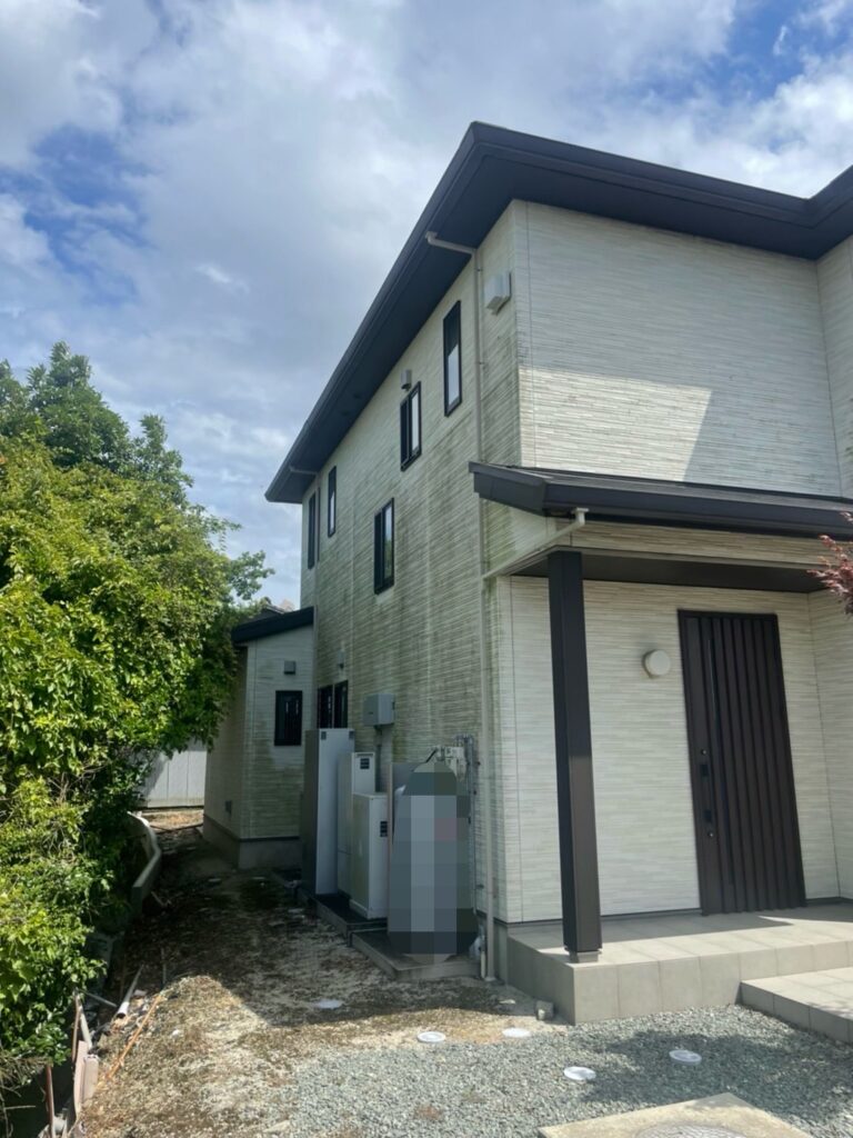 武雄市【N様邸】外壁コケ・カビとり