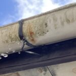 佐賀市｜雨樋のつまりが原因での雨漏り